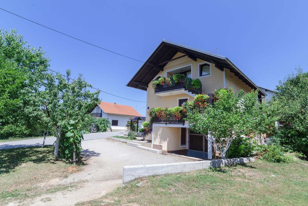 Apartment Luketic Slunj Εξωτερικό φωτογραφία